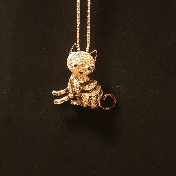 NWOT Betsey Johnson Rhinestone Gold Cat Necklace - Picture 2 of 4